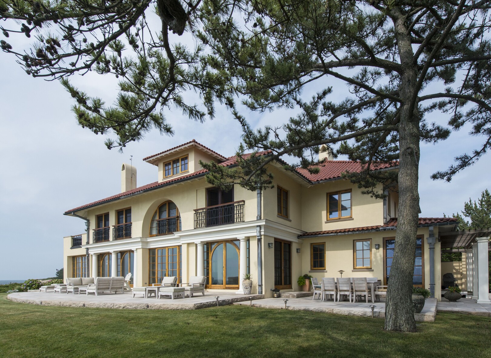 rear exterior of house on the water